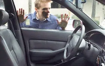 Flower Mound Locksmith Service Flower Mound, TX 972-512-2401 - 15a-Keys-Locked-In-Car